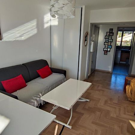 Sanary - T2Bis Sur Terrasse Apartment ภายนอก รูปภาพ
