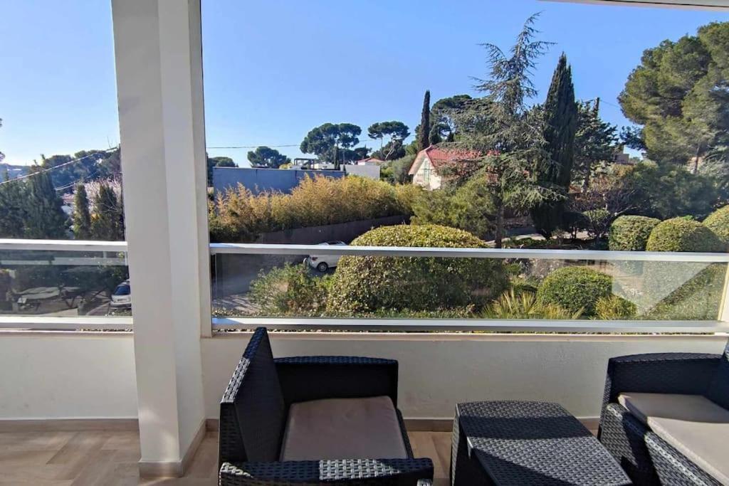 Sanary - T2Bis Sur Terrasse Apartment ภายนอก รูปภาพ
